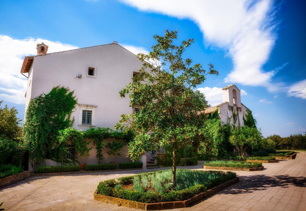 Hotel Commenda Ordine Di Malta Vignanello Exterior foto